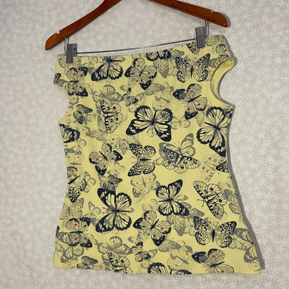 Off-shoulder sleeveless butterfly pattern top